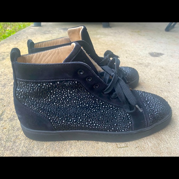 Shoes - Picture 1 of 6